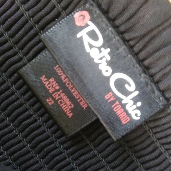 Retro Chic by Torrid floral dress 4 layer skirt 22 - Picture 2 of 15